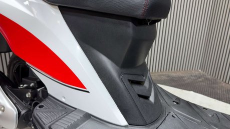 Ajs Firefox 2026 ONLY 269 MILES 1 OWNER MOT 2029 IDEAL LEARNER SCOOTER 125CC 34