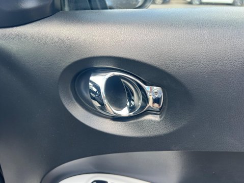 Nissan Juke 1.2 DIG-T N-Connecta Euro 6 (s/s) 5dr 34