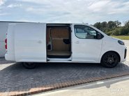 Citroen Dispatch 120 ps Driver XL Panel Van 8