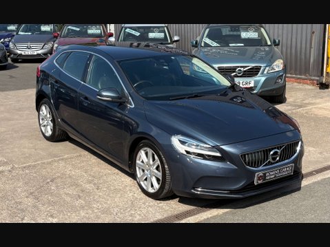 Volvo V40 2.0 V40 Inscription T3 5dr 27