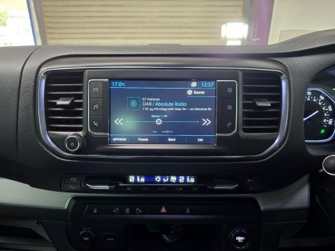 Peugeot Traveller 2.0 BlueHDi Allure Standard MPV MWB Euro 6 (s/s) 5dr (SNav) 24