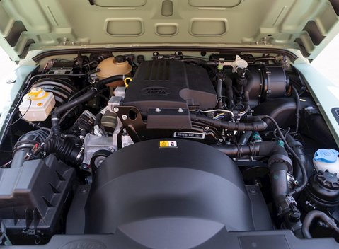 Land Rover Defender 90 Heritage Hard Top 24