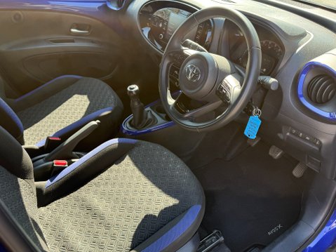 Toyota Aygo X VVT-I EDGE 10