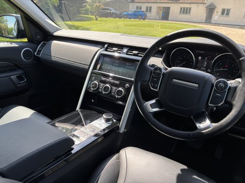 Land Rover Discovery TD6 HSE 9