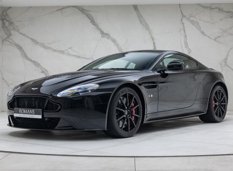 Aston Martin V12 Vantage S 1