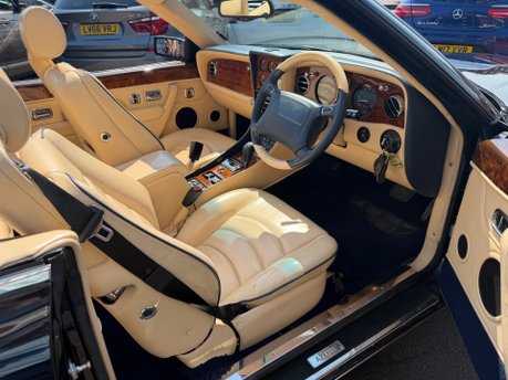 Bentley Azure 6.8 Convertible 2dr Petrol Automatic (422 g/km, 385 bhp) 21