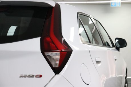 MG MG3 EXCLUSIVE NAV VTI-TECH 23