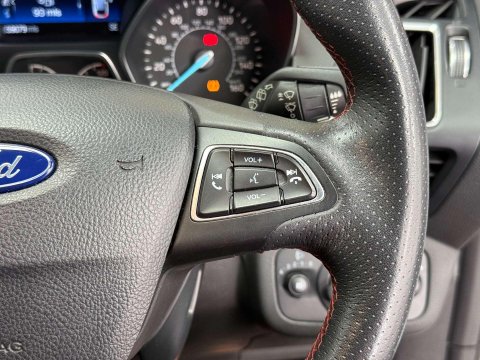 Ford Kuga 1.5 TDCi EcoBlue ST-Line Edition SUV 5dr Diesel Manual Euro 6 (s/s) (120 ps 33