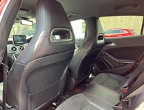 Mercedes-Benz GLA Class 2.1 GLA220d AMG Line (Premium) SUV 5dr Diesel 7G-DCT 4MATIC Euro 6 (177 ps) 17