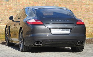 Porsche Panamera Turbo S 9
