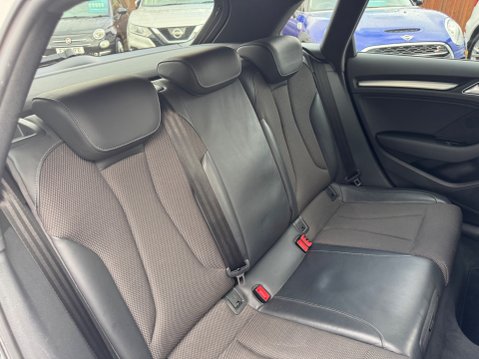 Audi A3 S LINE TFSI BLACK EDITION 38