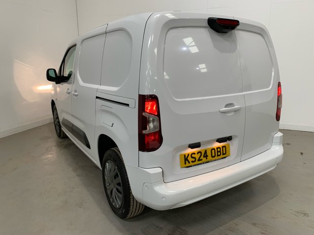 Citroen Berlingo Citroen Berlingo M Diesel 1.5 Blue HDi 100ps Van Driver 7