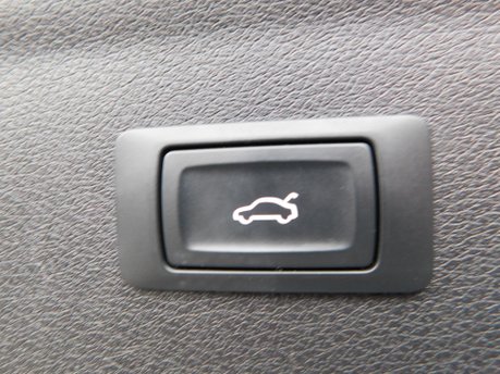 Audi Q3 2.0 TDI QUATTRO BLACK EDITION AUTOMATIC 5dr 24