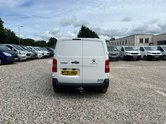 Peugeot Expert MWB L2H1 Professional 2700 Air Con Sensors Tow Bar EURO 6 NO VAT 7
