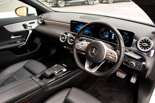 Mercedes-Benz CLA Class CLA 220 AMG LINE PREMIUM PLUS