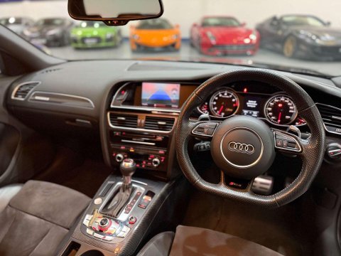 Audi RS4 4.2 FSI V8 Estate 5dr Petrol S Tronic quattro Euro 5 (450 ps) 64