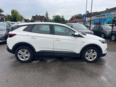 Vauxhall Grandland X 1.2 Turbo SE Euro 6 (s/s) 5dr 7