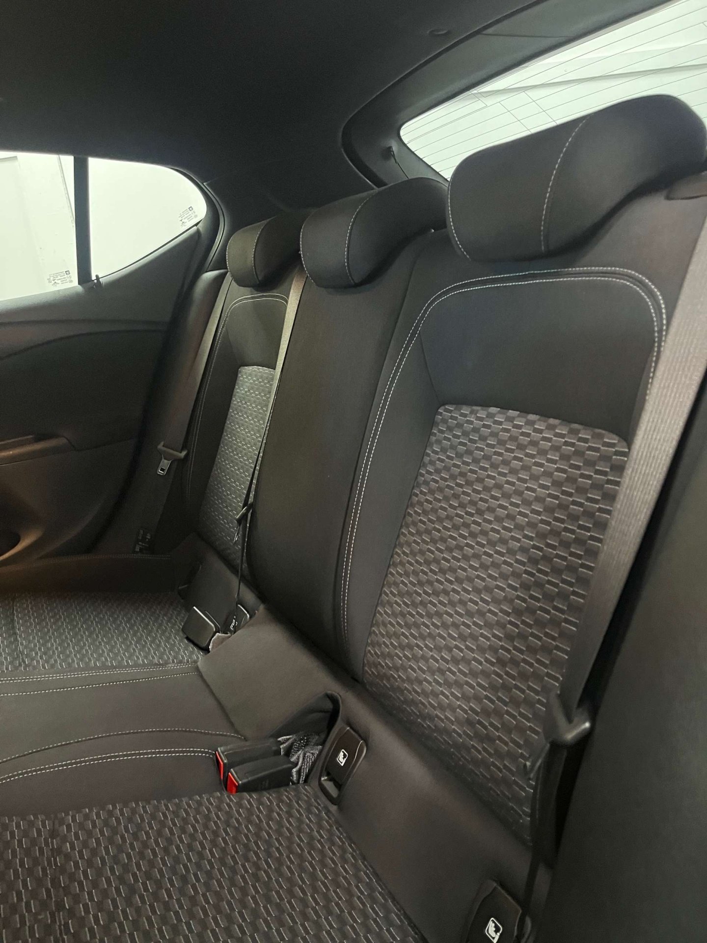 2019 Vauxhall Astra — image 34