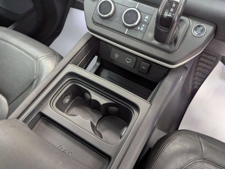 Land Rover Defender 3.0 Defender XS Edition MHEV Auto 4WD 5dr 60