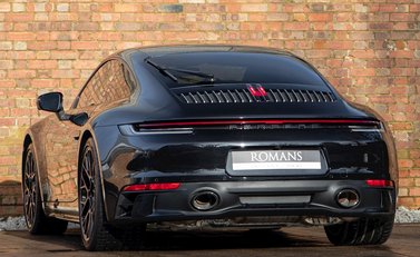 Porsche 911 Carrera 4S (992) 3