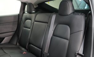 Tesla Model Y LONG RANGE AWD Comfort Suspension One Owner Tesla Comp Warranty until 12/27 20