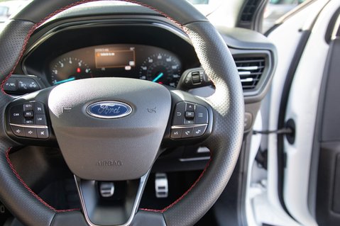 Ford Focus ST-LINE 20