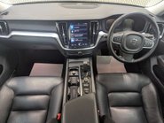 Volvo V60 2.0 V60 Momentum B4 MHEV Auto 5dr 2
