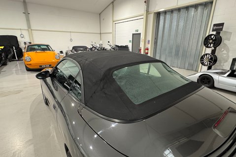 Porsche 911 Carrera 4 Cabriolet 25