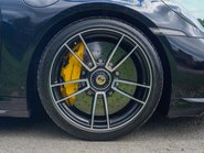 Porsche 911 TURBO S PDK 5