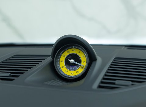 Porsche 911 Turbo S CABRIOLET (992) 23