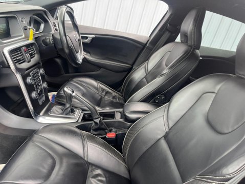 Volvo V40 2.0 T2 R-Design Pro Euro 6 (s/s) 5dr 35