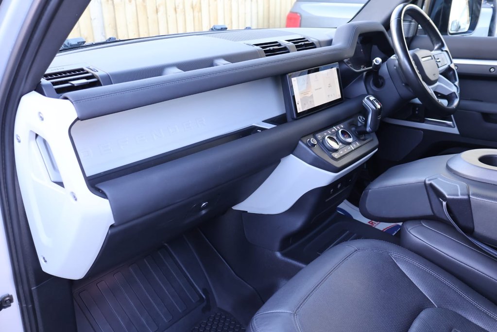 Land Rover Defender 110 HARD TOP SE MHEV with upgraded wheels £9500 REAR SEAT CONVERSION FITTED 25