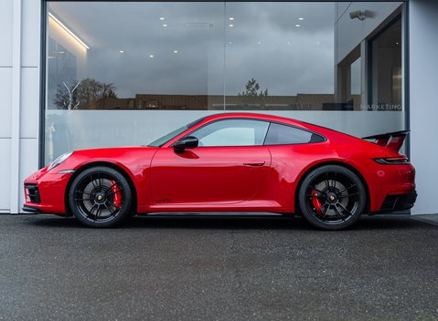 Porsche 911 Carrera GTS (992) 3