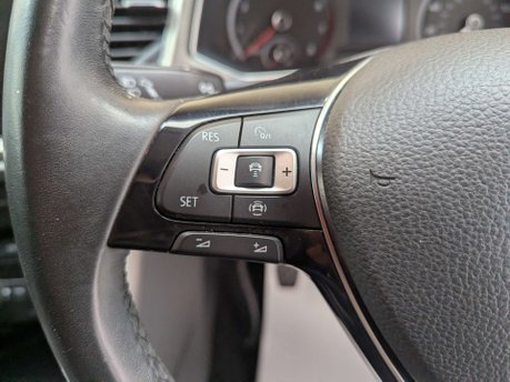 Volkswagen T-Roc 1.0 T-Roc SE TSi 5dr 74