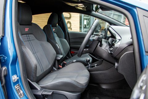 Ford Fiesta ST-2 24