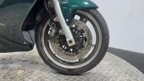 Triumph Sprint 955 ST 2001 26K RUNNING PROJECT BIKE SPARES OR REPAIR 955CC TOURER 10