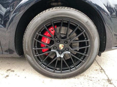 Porsche Cayenne 4.0 V8 GTS TIPTRONIC 1 owner with 45000m and £25000 of factory options 37