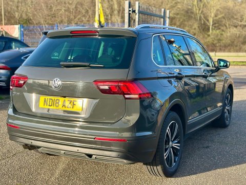Volkswagen Tiguan 2.0 TDI SE Navigation Euro 6 (s/s) 5dr 33
