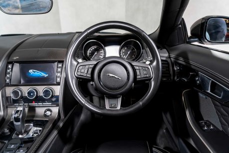 Jaguar F-Type PROJECT 7. 1 OF 250. LIGHTNING SILVER PAINTWORK. LOW MILEAGE. CERAMICS. 32