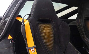 McLaren 765LT V8 SSG 8