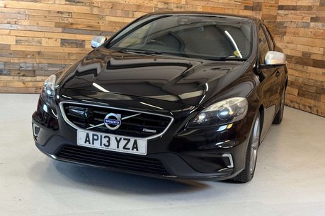 Volvo V40 2.0 T5 R-Design Pro Hatchback 5dr Petrol Auto Euro 6 (s/s) (245 ps) 39