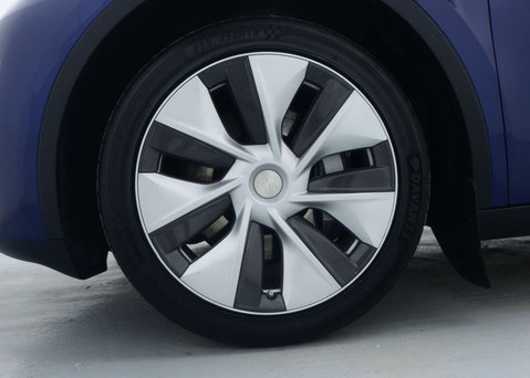 Tesla Model Y SUV 5dr Electric Auto RWD (346 ps) 17