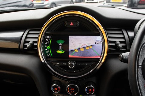 Mini Cooper Hatchback 1.5 Cooper Sport II 3dr 26