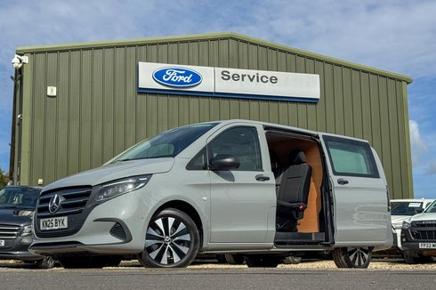Mercedes-Benz Vito Crew Cab AUTO LWB L2H1 Low Roof Air Con Alloys Sensors Cam EURO 6