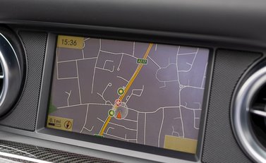 Mercedes-Benz SLS AMG Roadster 18