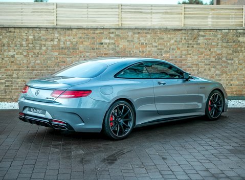Mercedes-Benz S Class S63 Coupe 31