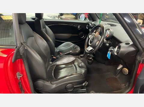 Mini Convertible 1.6 Cooper S Steptronic Euro 4 2dr 6