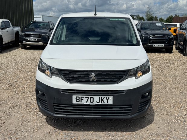 Peugeot Partner Petrol SWB [SOLD CM] L1H1 Low Roof Air Con Sensors EURO 6 NO VAT 3