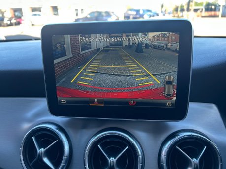 Mercedes-Benz CLA Class CLA220 CDI AMG SPORT 21