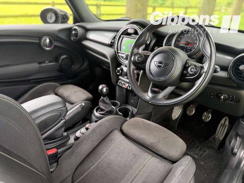 Mini Hatch 1.5 Cooper Sport 3dr 20